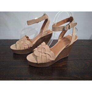 Indigo Road Kortney Beige Wedge Platform Heels/Pre-owned, Sz. 8M EUC